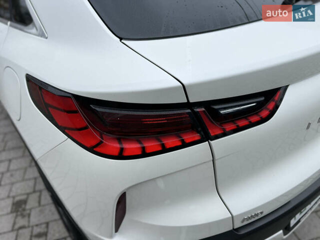 Белый Инфинити QX55, объемом двигателя 2 л и пробегом 33 тыс. км за 34900 $, фото 9 на Automoto.ua