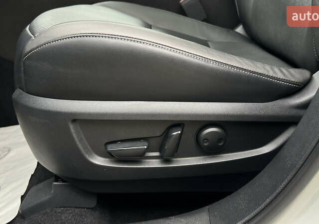 Белый Инфинити QX55, объемом двигателя 2 л и пробегом 33 тыс. км за 34900 $, фото 28 на Automoto.ua