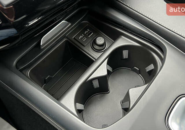 Белый Инфинити QX55, объемом двигателя 2 л и пробегом 33 тыс. км за 34900 $, фото 15 на Automoto.ua