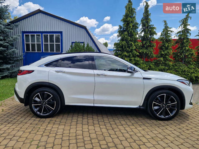 Белый Инфинити QX55, объемом двигателя 2 л и пробегом 28 тыс. км за 33500 $, фото 3 на Automoto.ua