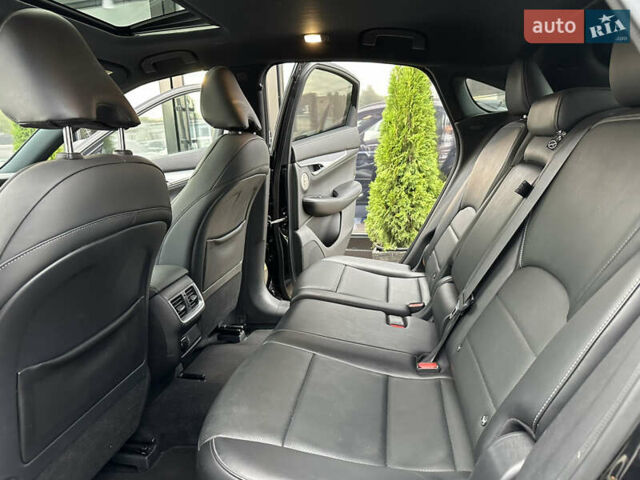 Чорний Інфініті QX55, об'ємом двигуна 2 л та пробігом 65 тис. км за 32700 $, фото 17 на Automoto.ua