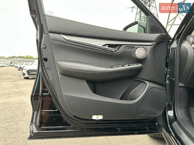 Чорний Інфініті QX55, об'ємом двигуна 2 л та пробігом 65 тис. км за 32700 $, фото 16 на Automoto.ua