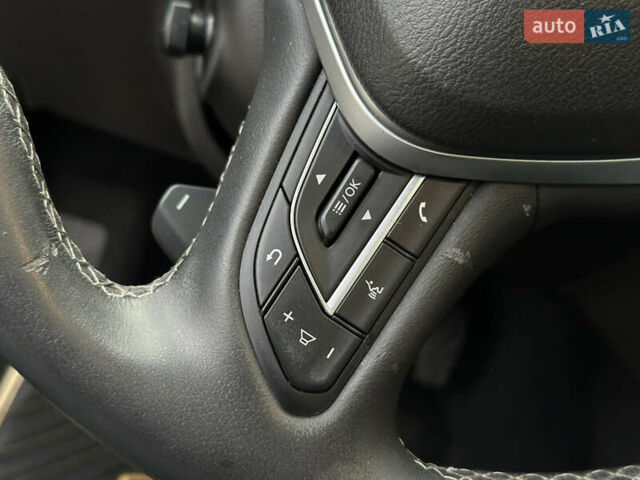 Чорний Інфініті QX55, об'ємом двигуна 2 л та пробігом 65 тис. км за 32700 $, фото 30 на Automoto.ua