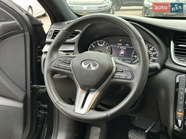 Чорний Інфініті QX55, об'ємом двигуна 2 л та пробігом 65 тис. км за 32700 $, фото 22 на Automoto.ua