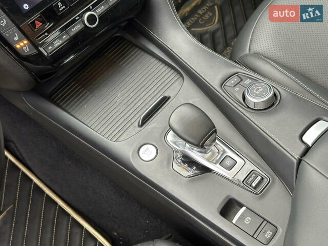Чорний Інфініті QX55, об'ємом двигуна 2 л та пробігом 65 тис. км за 32700 $, фото 35 на Automoto.ua