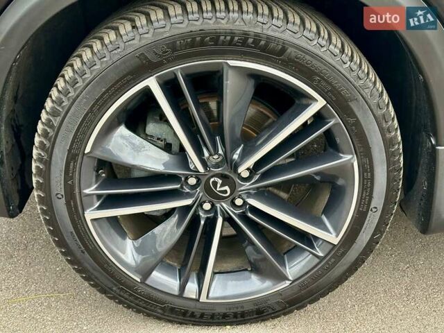 Черный Инфинити QX55, объемом двигателя 2 л и пробегом 67 тыс. км за 31900 $, фото 19 на Automoto.ua