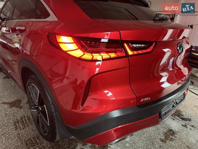 Красный Инфинити QX55, объемом двигателя 2 л и пробегом 50 тыс. км за 32900 $, фото 4 на Automoto.ua