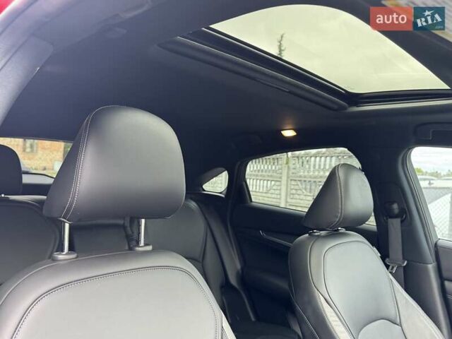 Красный Инфинити QX55, объемом двигателя 2 л и пробегом 50 тыс. км за 32900 $, фото 52 на Automoto.ua