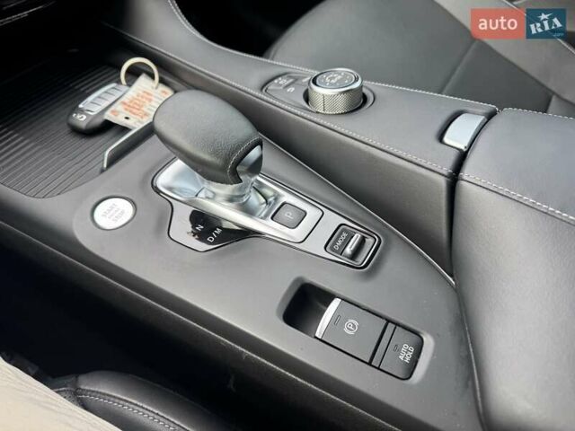 Красный Инфинити QX55, объемом двигателя 2 л и пробегом 50 тыс. км за 32900 $, фото 105 на Automoto.ua