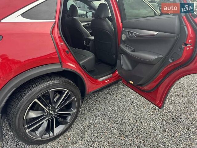 Красный Инфинити QX55, объемом двигателя 2 л и пробегом 50 тыс. км за 32900 $, фото 43 на Automoto.ua