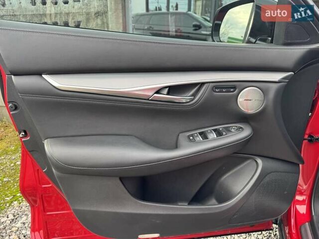 Красный Инфинити QX55, объемом двигателя 2 л и пробегом 50 тыс. км за 32900 $, фото 117 на Automoto.ua