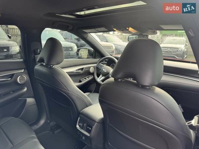 Красный Инфинити QX55, объемом двигателя 2 л и пробегом 50 тыс. км за 32900 $, фото 50 на Automoto.ua