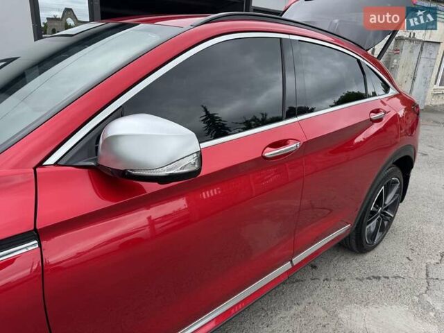 Красный Инфинити QX55, объемом двигателя 2 л и пробегом 50 тыс. км за 32900 $, фото 102 на Automoto.ua