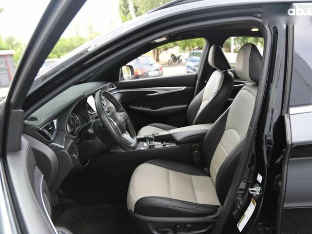 Інфініті QX55, об'ємом двигуна 2 л та пробігом 116 тис. км за 32000 $, фото 8 на Automoto.ua