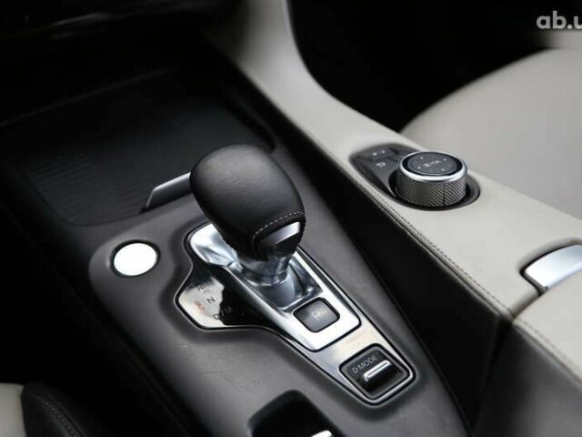 Інфініті QX55, об'ємом двигуна 2 л та пробігом 116 тис. км за 32000 $, фото 23 на Automoto.ua