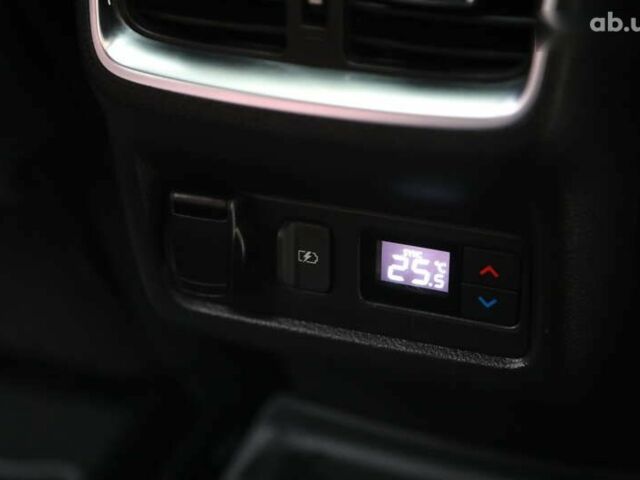 Инфинити QX55, объемом двигателя 2 л и пробегом 31 тыс. км за 37500 $, фото 23 на Automoto.ua