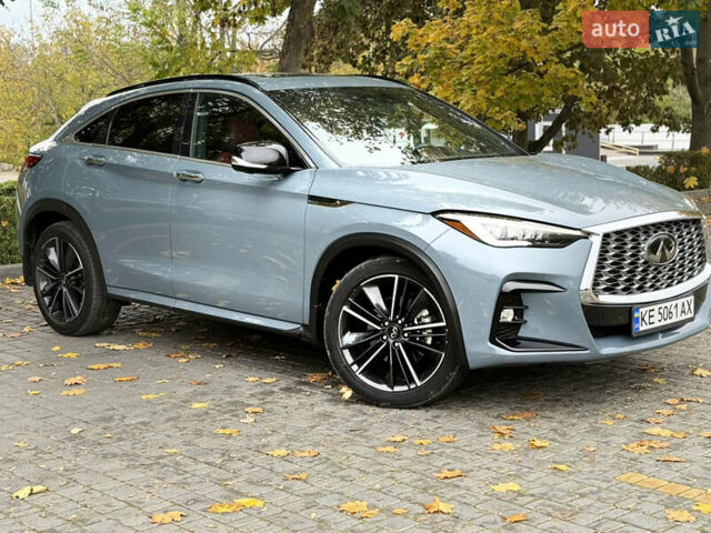 Серый Инфинити QX55, объемом двигателя 2 л и пробегом 52 тыс. км за 35900 $, фото 1 на Automoto.ua