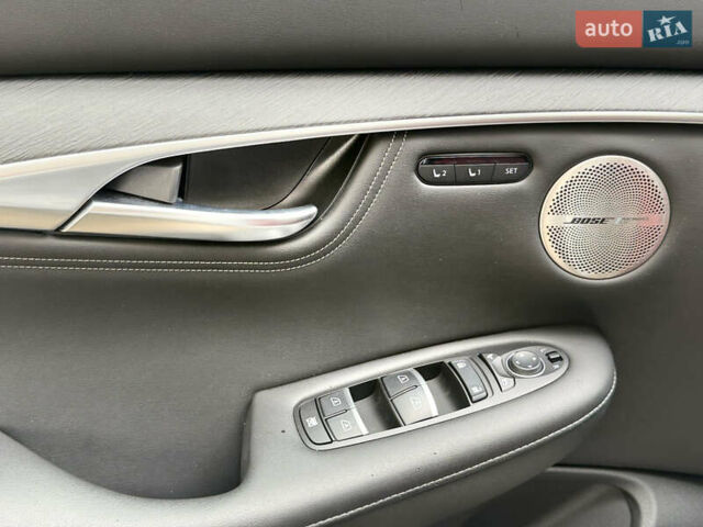 Серый Инфинити QX55, объемом двигателя 2 л и пробегом 52 тыс. км за 35900 $, фото 28 на Automoto.ua