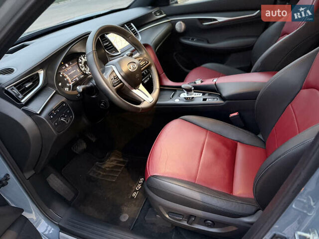 Серый Инфинити QX55, объемом двигателя 2 л и пробегом 53 тыс. км за 32999 $, фото 13 на Automoto.ua