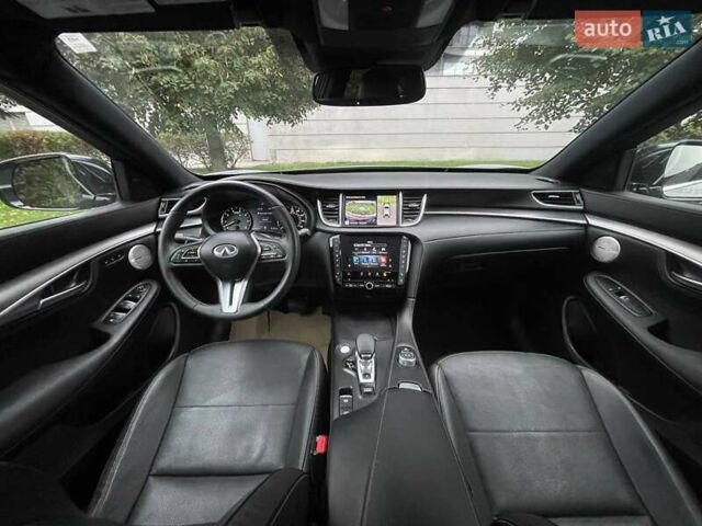 Сірий Інфініті QX55, об'ємом двигуна 2 л та пробігом 97 тис. км за 29300 $, фото 10 на Automoto.ua