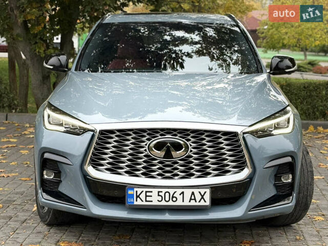 Серый Инфинити QX55, объемом двигателя 2 л и пробегом 52 тыс. км за 35900 $, фото 2 на Automoto.ua