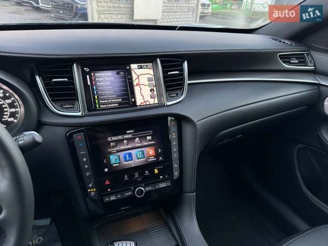 Серый Инфинити QX55, объемом двигателя 2 л и пробегом 6 тыс. км за 35900 $, фото 46 на Automoto.ua