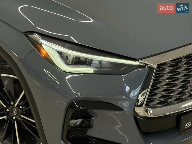 Сірий Інфініті QX55, об'ємом двигуна 2 л та пробігом 46 тис. км за 32999 $, фото 6 на Automoto.ua