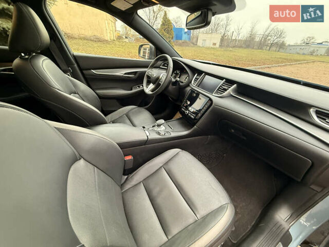 Синий Инфинити QX55, объемом двигателя 2 л и пробегом 21 тыс. км за 29500 $, фото 29 на Automoto.ua