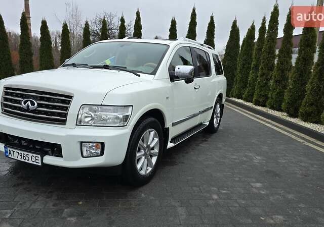 Белый Инфинити QX56, объемом двигателя 5.6 л и пробегом 232 тыс. км за 14000 $, фото 4 на Automoto.ua