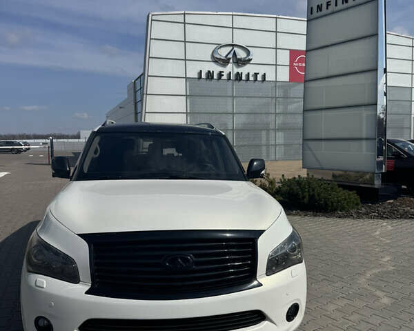 Белый Инфинити QX56, объемом двигателя 5.55 л и пробегом 264 тыс. км за 13200 $, фото 1 на Automoto.ua