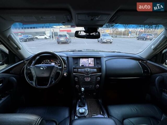 Белый Инфинити QX56, объемом двигателя 5.55 л и пробегом 88 тыс. км за 23800 $, фото 12 на Automoto.ua