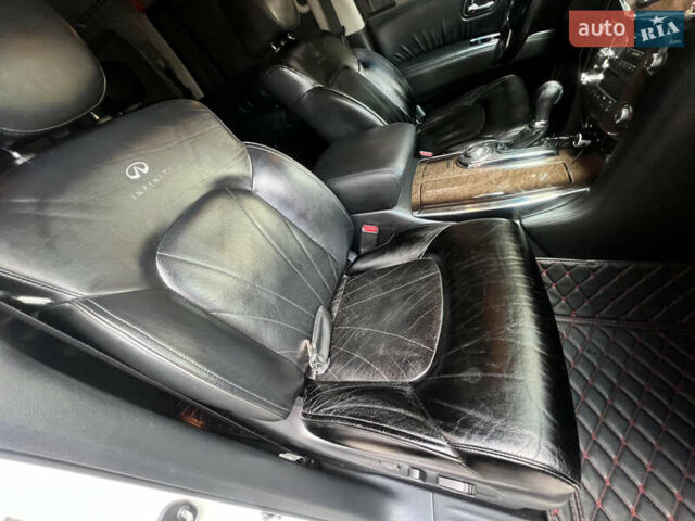 Белый Инфинити QX56, объемом двигателя 5.55 л и пробегом 220 тыс. км за 17350 $, фото 19 на Automoto.ua
