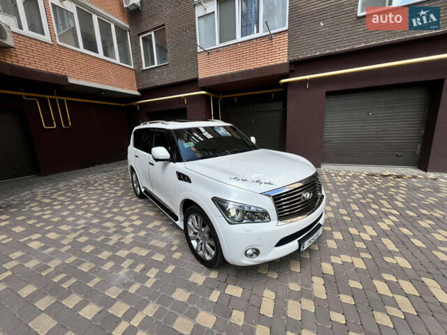 Белый Инфинити QX56, объемом двигателя 5.55 л и пробегом 220 тыс. км за 17350 $, фото 37 на Automoto.ua