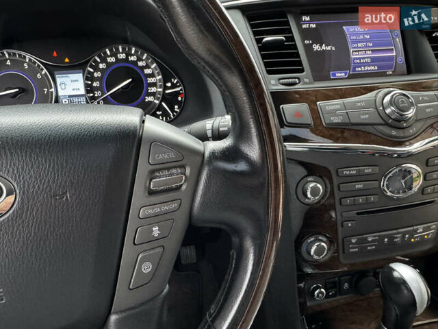 Инфинити QX56 2011 в Киеве на Automoto.ua Белый Инфинити QX56, объемом двигателя 5.55 л и пробегом 138 тыс. км за 16999 $, фото 40 на Automoto.ua