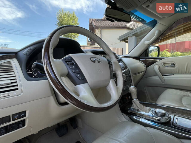 Білий Інфініті QX56, об'ємом двигуна 5.6 л та пробігом 216 тис. км за 15900 $, фото 26 на Automoto.ua