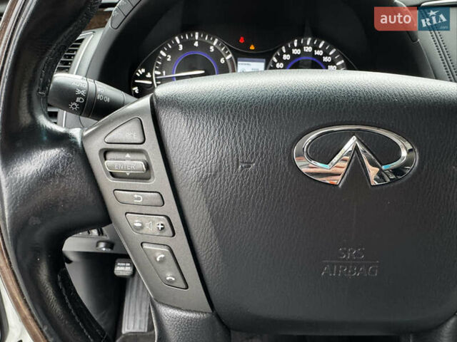 Инфинити QX56 2011 в Киеве на Automoto.ua Белый Инфинити QX56, объемом двигателя 5.55 л и пробегом 138 тыс. км за 16999 $, фото 41 на Automoto.ua