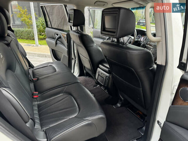 Инфинити QX56 2011 в Киеве на Automoto.ua Белый Инфинити QX56, объемом двигателя 5.55 л и пробегом 138 тыс. км за 16999 $, фото 27 на Automoto.ua
