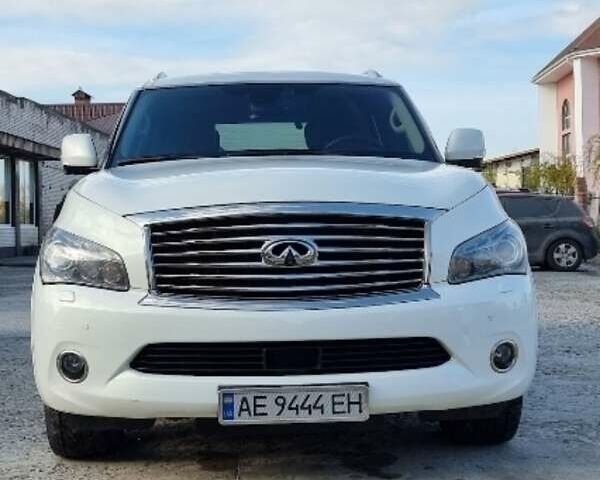 Белый Инфинити QX56, объемом двигателя 5.55 л и пробегом 127 тыс. км за 21000 $, фото 4 на Automoto.ua