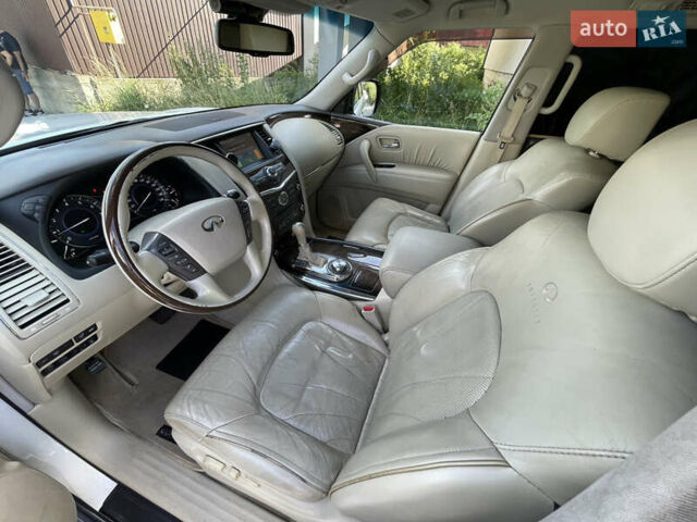 Білий Інфініті QX56, об'ємом двигуна 5.6 л та пробігом 216 тис. км за 15900 $, фото 22 на Automoto.ua