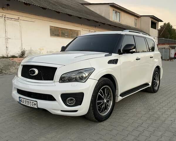 Білий Інфініті QX56, об'ємом двигуна 5.6 л та пробігом 230 тис. км за 27900 $, фото 7 на Automoto.ua