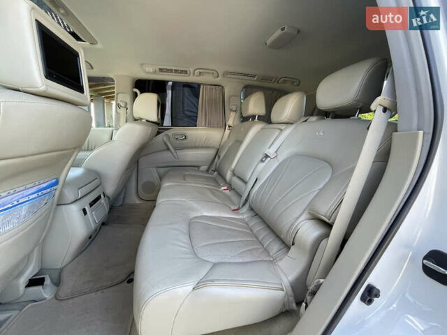 Білий Інфініті QX56, об'ємом двигуна 5.6 л та пробігом 216 тис. км за 15900 $, фото 31 на Automoto.ua