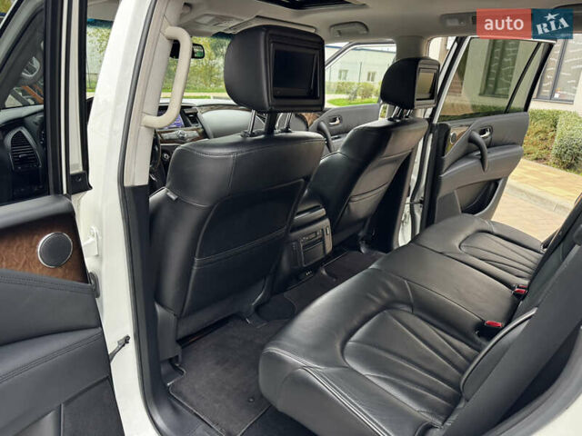 Инфинити QX56 2011 в Киеве на Automoto.ua Белый Инфинити QX56, объемом двигателя 5.55 л и пробегом 138 тыс. км за 16999 $, фото 22 на Automoto.ua