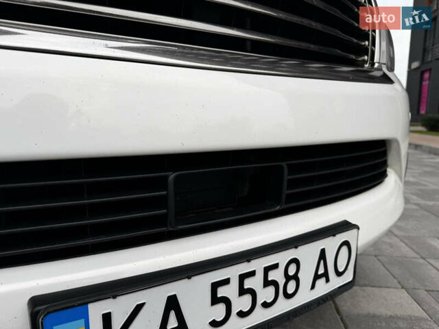 Инфинити QX56 2011 в Киеве на Automoto.ua Белый Инфинити QX56, объемом двигателя 5.55 л и пробегом 138 тыс. км за 16999 $, фото 6 на Automoto.ua
