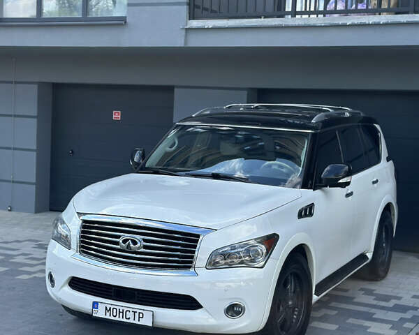 Білий Інфініті QX56, об'ємом двигуна 5.55 л та пробігом 208 тис. км за 23000 $, фото 18 на Automoto.ua