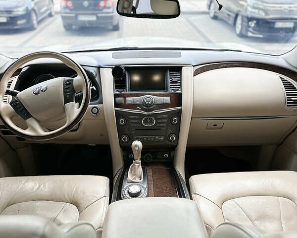 Білий Інфініті QX56, об'ємом двигуна 5.55 л та пробігом 208 тис. км за 23000 $, фото 29 на Automoto.ua