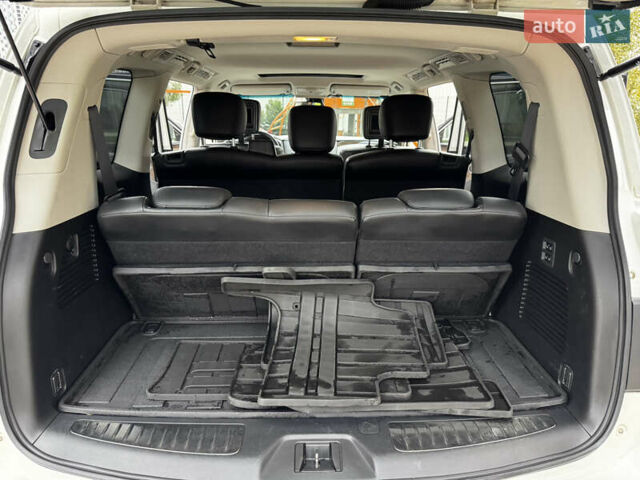 Инфинити QX56 2011 в Киеве на Automoto.ua Белый Инфинити QX56, объемом двигателя 5.55 л и пробегом 138 тыс. км за 16999 $, фото 23 на Automoto.ua