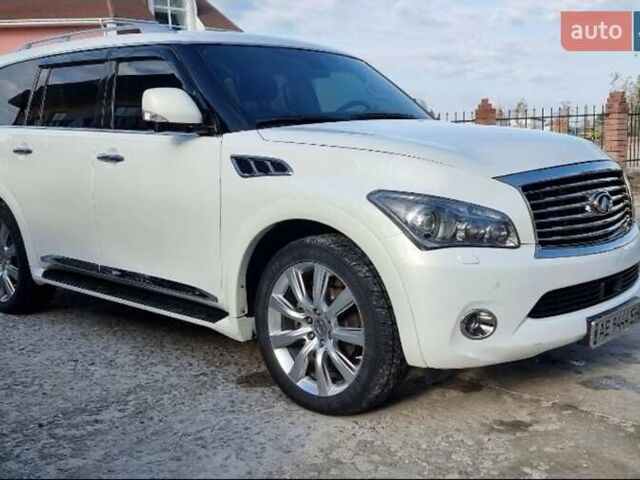 Белый Инфинити QX56, объемом двигателя 5.55 л и пробегом 127 тыс. км за 21000 $, фото 6 на Automoto.ua