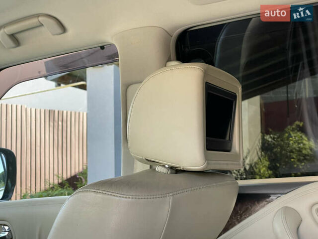 Білий Інфініті QX56, об'ємом двигуна 5.6 л та пробігом 216 тис. км за 15900 $, фото 36 на Automoto.ua