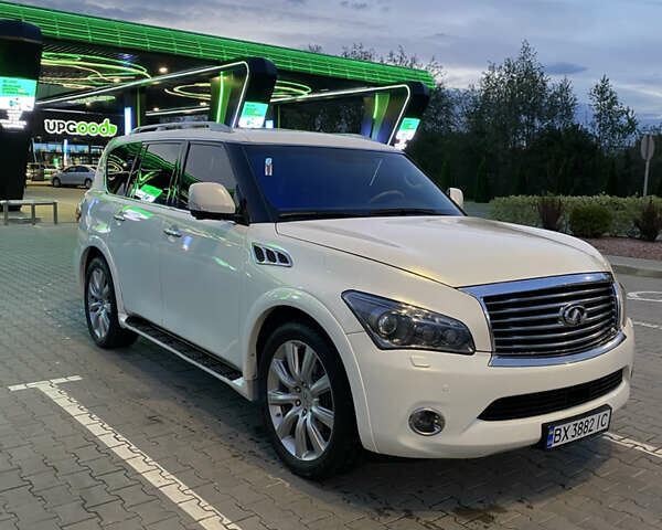 Инфинити QX56 2011 в Хмельницком на Automoto.ua Белый Инфинити QX56, объемом двигателя 5.6 л и пробегом 130 тыс. км за 14900 $, фото 6 на Automoto.ua