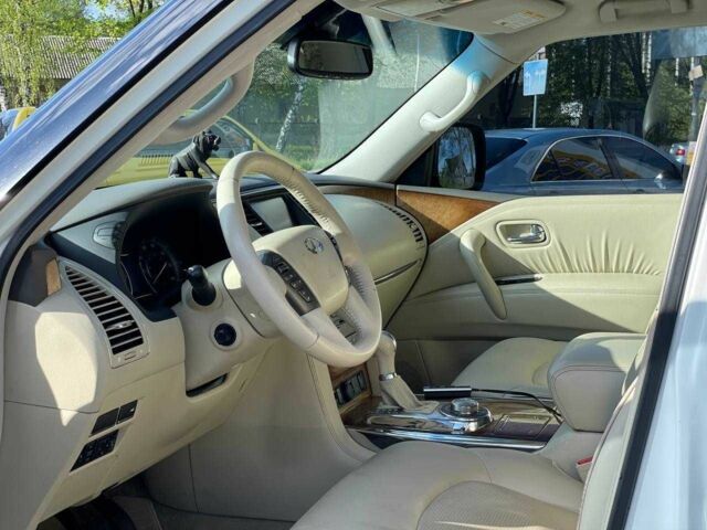 Белый Инфинити QX56, объемом двигателя 5.6 л и пробегом 270 тыс. км за 15900 $, фото 14 на Automoto.ua